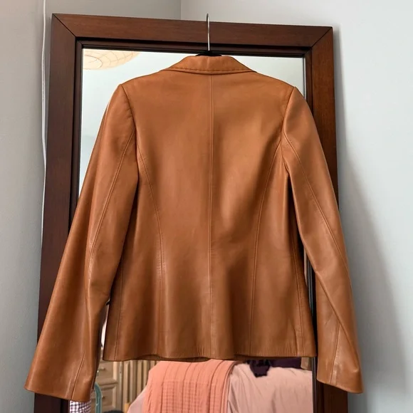 Italian Vintage Tan Leather Blazer - Picture 2 of 7